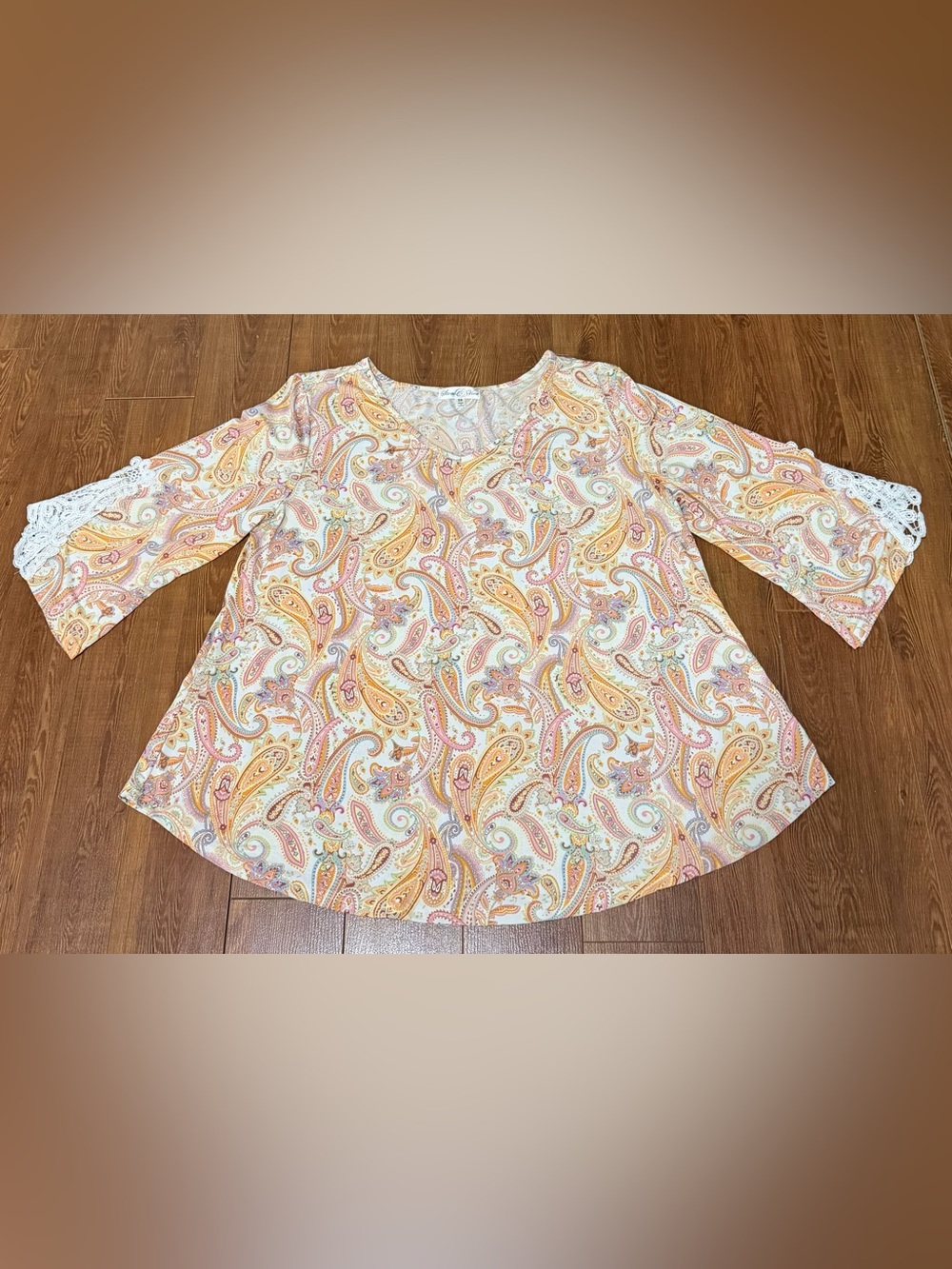 Women’s Paisley V-neck Blouse w/Lace Accents by Stem & Vine - Size 2X